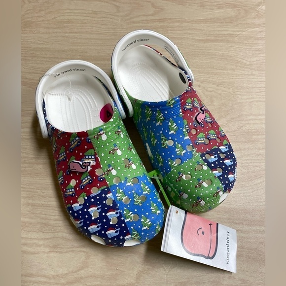 Vineyard Vines Christmas Holiday Crocs Clogs Kids Size 4 Womens Size 6 NWT - Picture 1 of 6